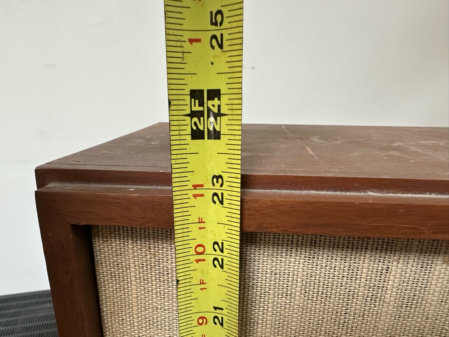 Pair Of Vintage KLH Model Seventeen Loudspeakers - Tested 23'H [Photo 8]