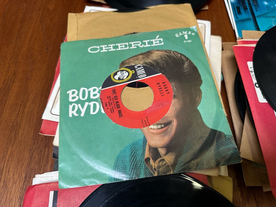 Collection Of Vintage 45rpm Vinyl Records [Photo 12]