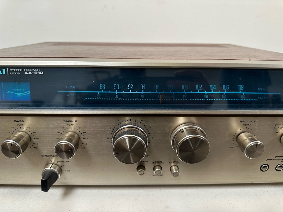 Vintage AKAI Stereo Receiver Model AA-910 Tested [Photo 5]