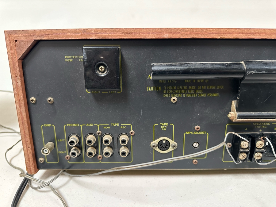 Vintage AKAI Stereo Receiver Model AA-910 Tested [Photo 11]