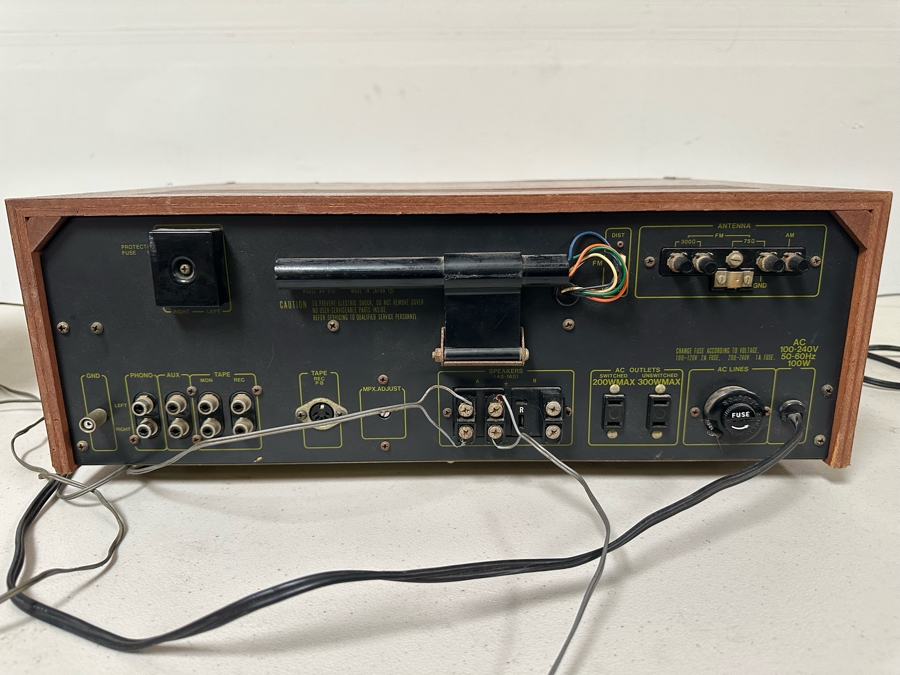 Vintage AKAI Stereo Receiver Model AA-910 Tested [Photo 9]