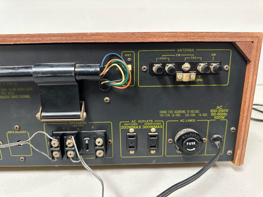 Vintage AKAI Stereo Receiver Model AA-910 Tested [Photo 10]