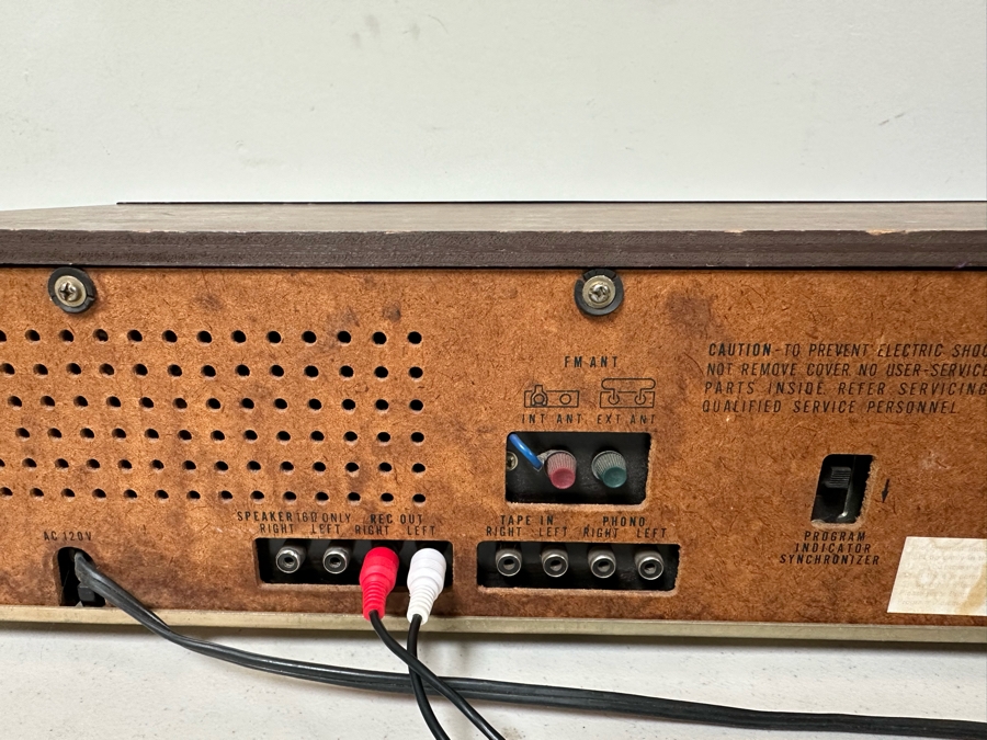 Panasonic Model RE-8250 FM/AM Stereo Receiver With Pair Of 8-Track Players Comes With The Knack - Get The Knack 8-Track - Tested Light On AM Dial Not Working (Right) [Photo 10]