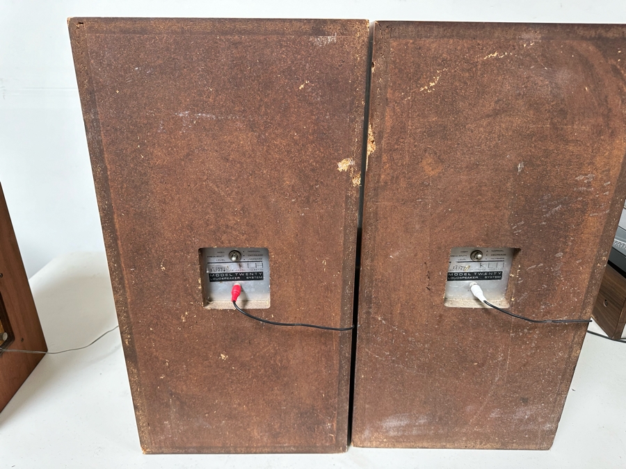 Pair Of Vintage KLH Model Twenty Loudspeakers 23'H - Tested	 [Photo 6]