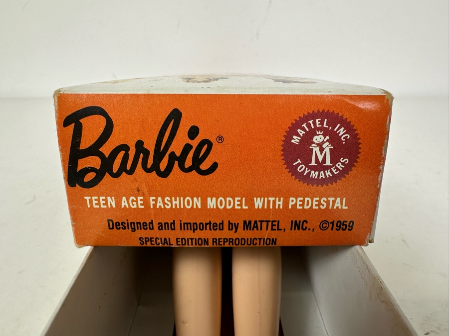 Mattel Barbie Special Edition Reproduction Of The 1959 Original Barbie Doll Stock No. 850 Blond With Box 12'H [Photo 5]