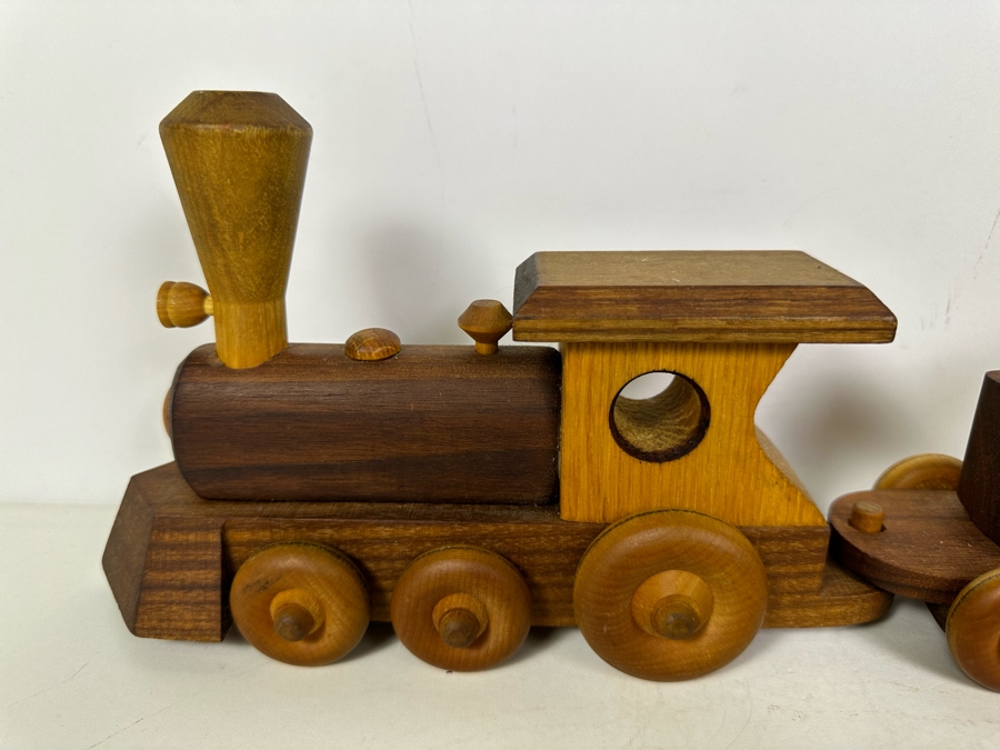 Wooden Train Set By N. W. Alpine Washington State [Photo 2]