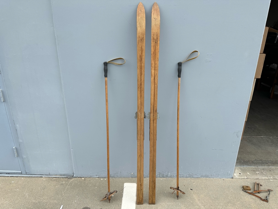 Pair Of Vintage Swedish Wooden Skis By Akadia Dansk-Svensk Staalakts 72'L And Pair Of Wooden Ski Poles [Photo 13]