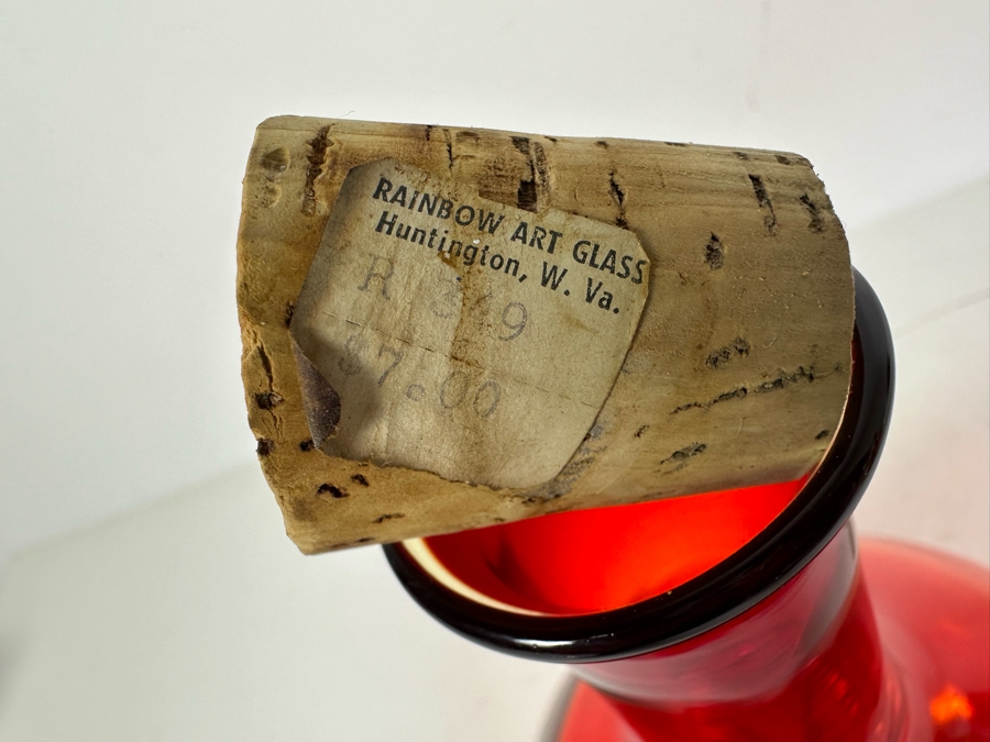 Vintage MCM Rainbow Glass Company Red Pinched Glass Bottle Red Amberina With Cork Stopper 8.5'H [Photo 6]