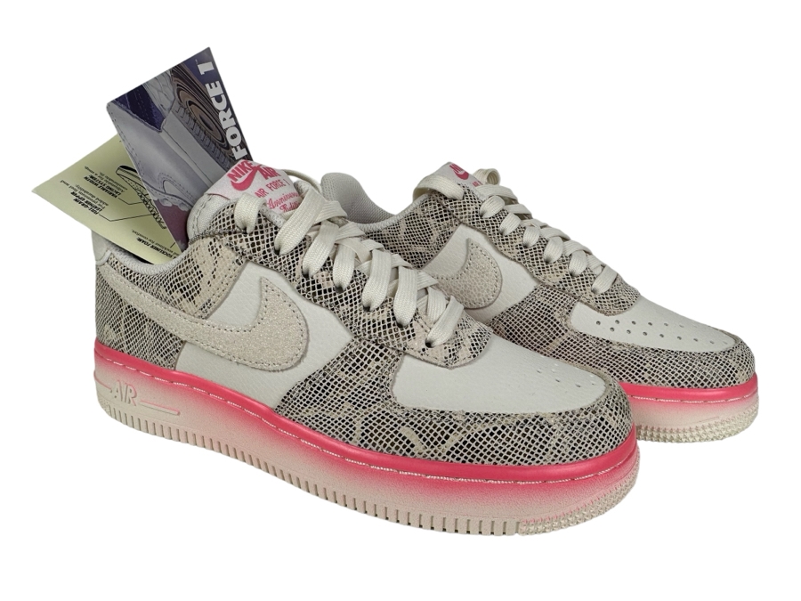 Women's New Old Stock Nike Air Force 1 Anniversary Edition Sneakers Size 6 [Photo 1]