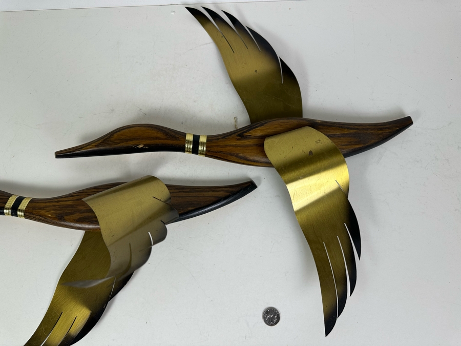Vintage Pair Of Mid-Century Modern Wood And Brass Flying Ducks Geese Wall Decor 21'L [Photo 4]