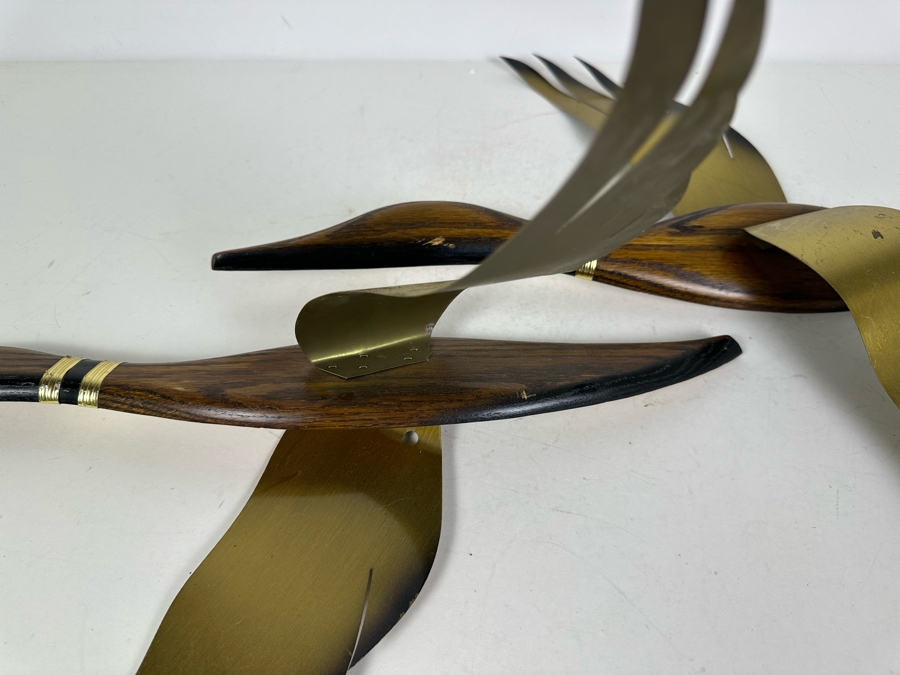 Vintage Pair Of Mid-Century Modern Wood And Brass Flying Ducks Geese Wall Decor 21'L [Photo 3]