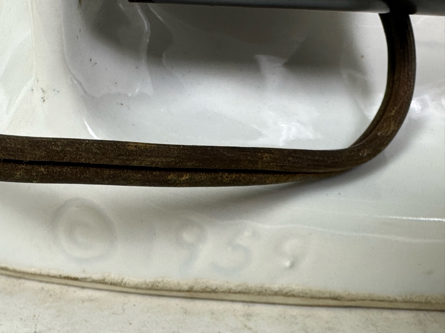 Vintage 1959 MCM Lane & Co Van Nuys CA White TV Lamp Swan Lake Ballerina L-28 11'W X 16'H [Photo 9]