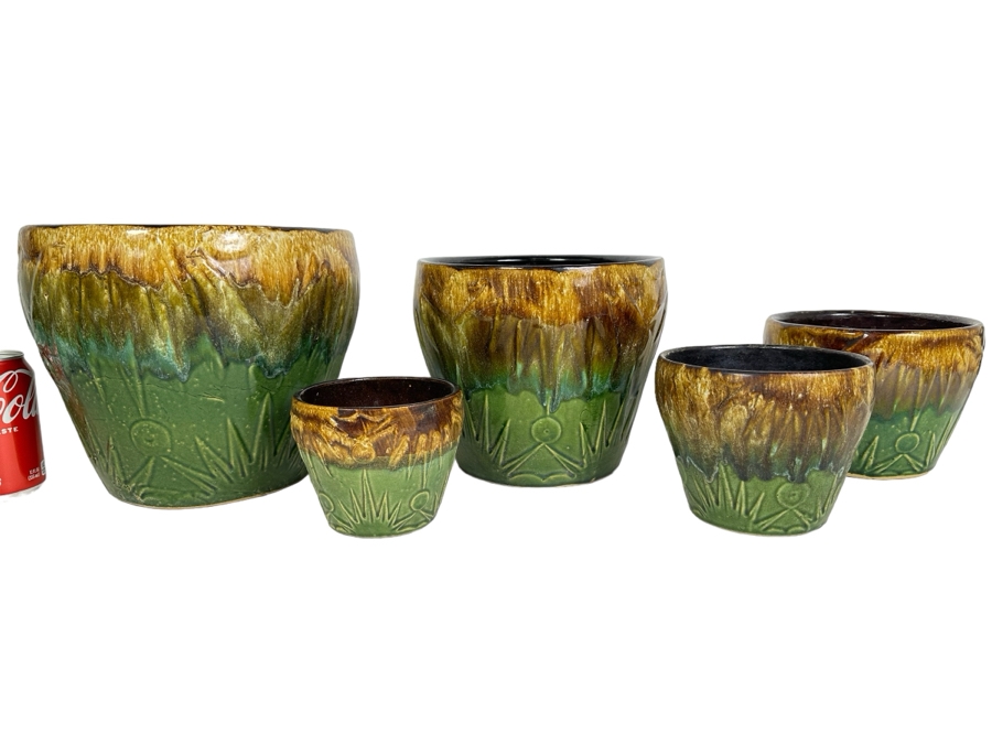 Vintage RRP Co USA Pottery Flower Pots - 5 Pots Ranging From 9'H To 4'H [Photo 2]