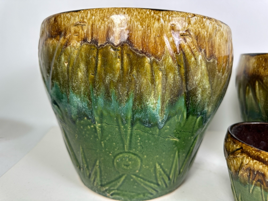 Vintage RRP Co USA Pottery Flower Pots - 5 Pots Ranging From 9'H To 4'H [Photo 4]