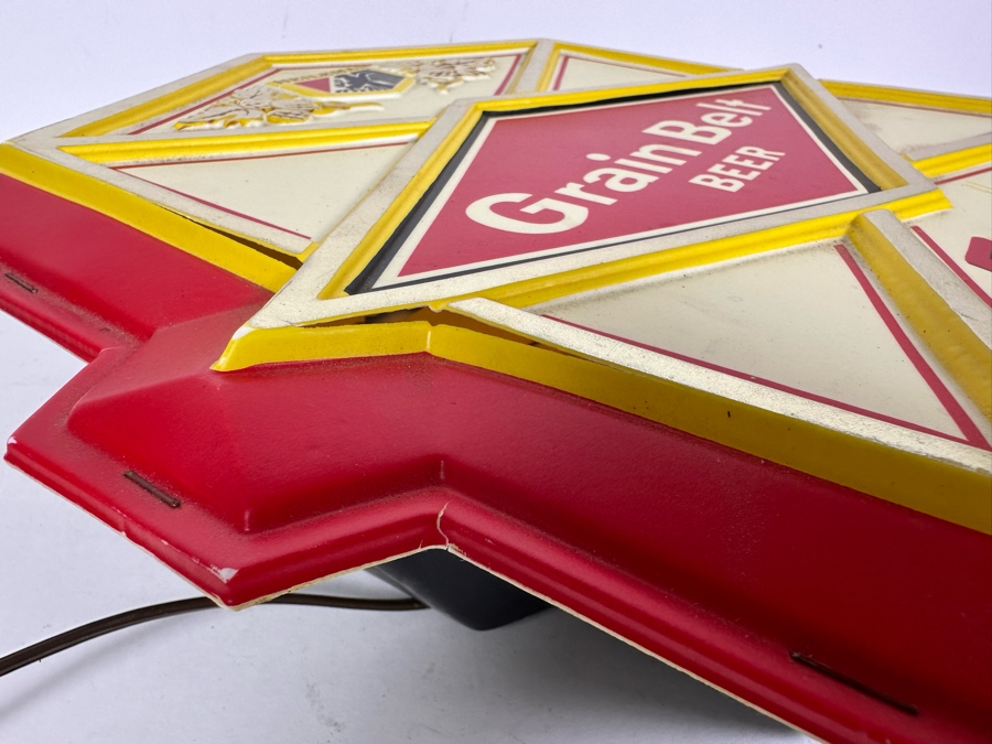 Vintage 1978 Grain Belt Beer Heileman Brewing Co Plastic Beer Sign Lighted 14'W X 4'D X 16'H [Photo 12]