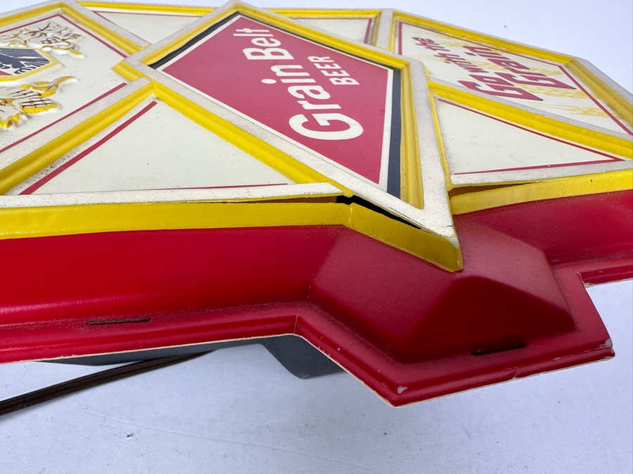 Vintage 1978 Grain Belt Beer Heileman Brewing Co Plastic Beer Sign Lighted 14'W X 4'D X 16'H [Photo 13]