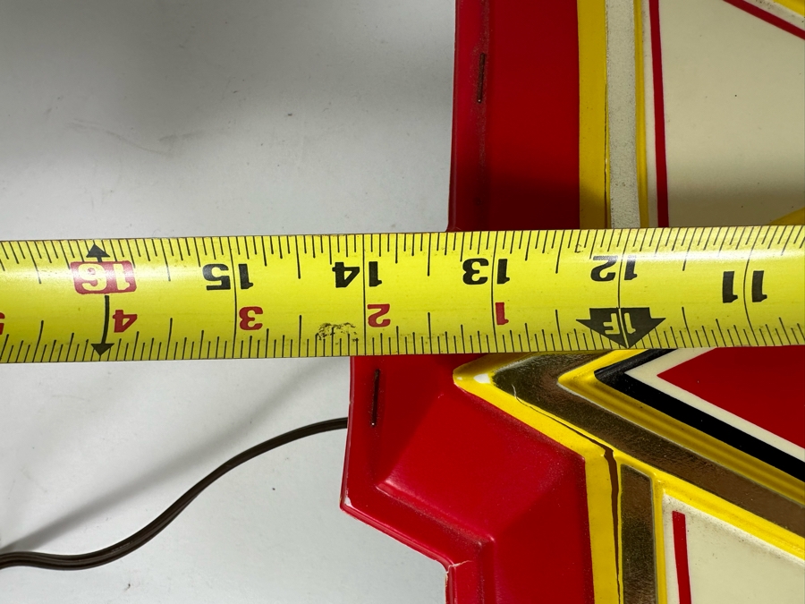 Vintage 1978 Grain Belt Beer Heileman Brewing Co Plastic Beer Sign Lighted 14'W X 4'D X 16'H [Photo 9]