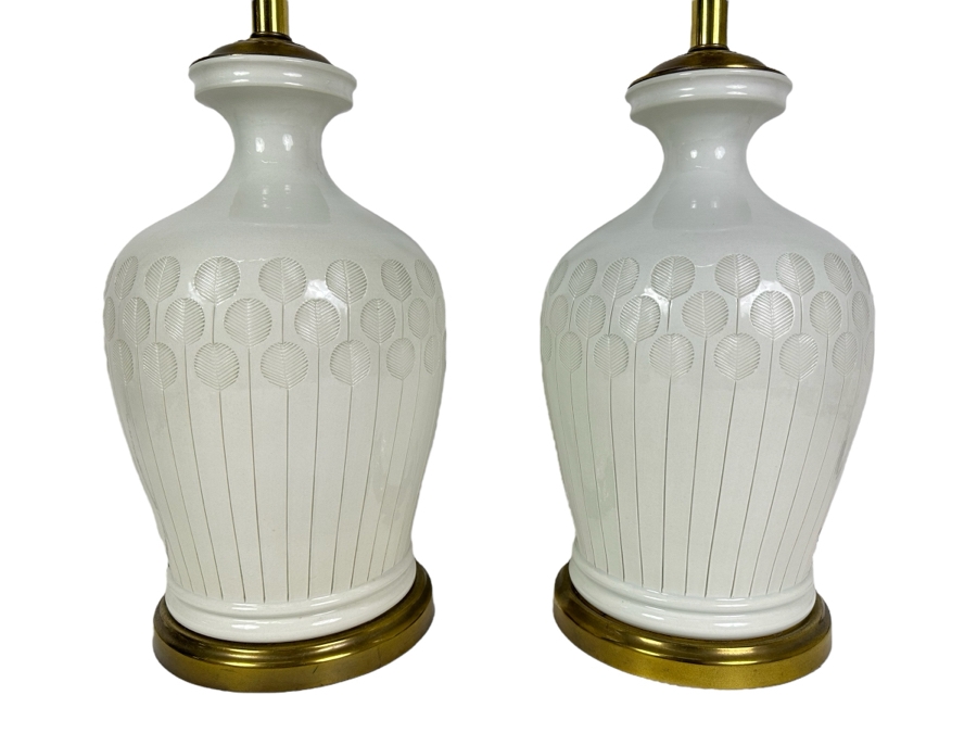 Vintage Mid-Century Modern Italian Bitossi For Nora Fenton White Minimalist Ceramic Art Pottery Lamps, A Pair No Shades 30'H