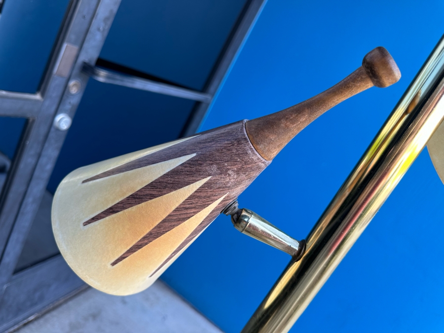 Vintage Mid-Century Modern Tension Rod Pole Lamp With Adjustable Fiberglass Shades (Middle Shade Ball Is Loose From Socket) 104'H [Photo 6]