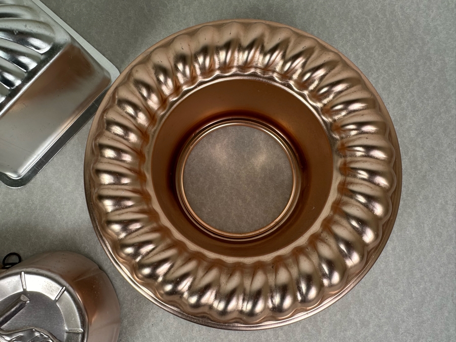 Four Vintage Metal Jello Molds Wall Decor [Photo 5]