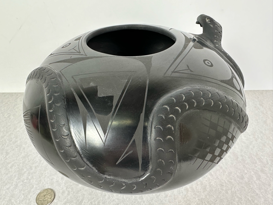 Vintage Mata Ortiz Jesus Quezada Blackware Pottery Olla With Raised Snake And Face Artist Signed 10'W X 7'H [Photo 8]