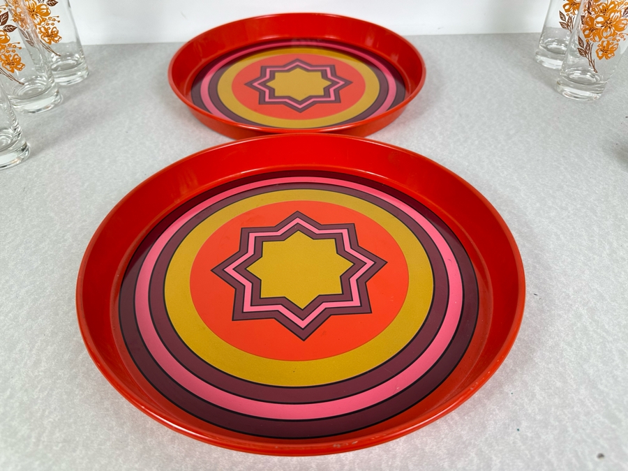 Just Added - Pair Of Metal Serving Trays Ducor Made In England 12'R And Five Vintage Glasses 6.75'H [Photo 4]