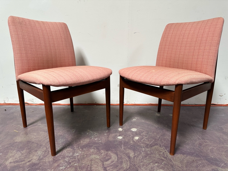 Just Added - Vintage Mid-Century Modern Finn Juhl Model #191 Side Chairs For France & Son Imported By John Stuart Inc, A Pair 21'W X 22'D X 32'H [Photo 5]