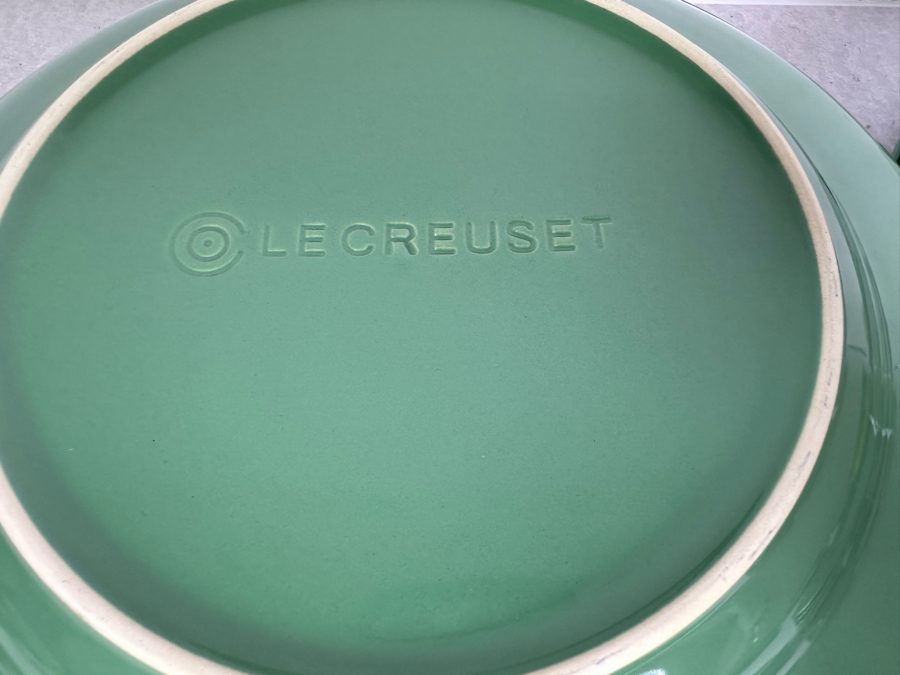 Le Creuset Stoneware Plates: 4 X 12'R & 4 X 10'R [Photo 5]