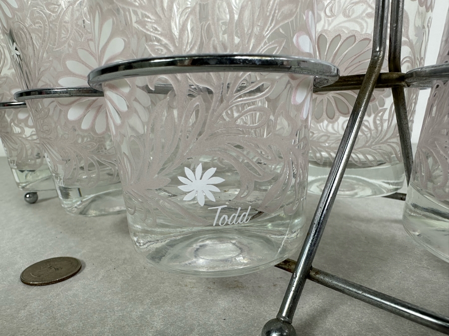 Vintage Glassware 8 Glasses 5.5'H With Chrome Caddy [Photo 6]