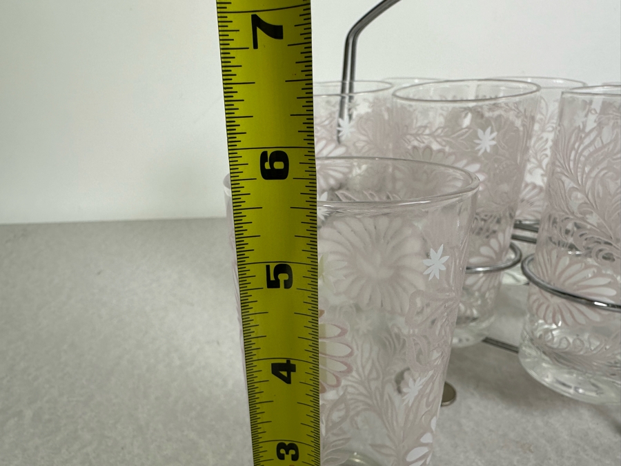 Vintage Glassware 8 Glasses 5.5'H With Chrome Caddy [Photo 7]