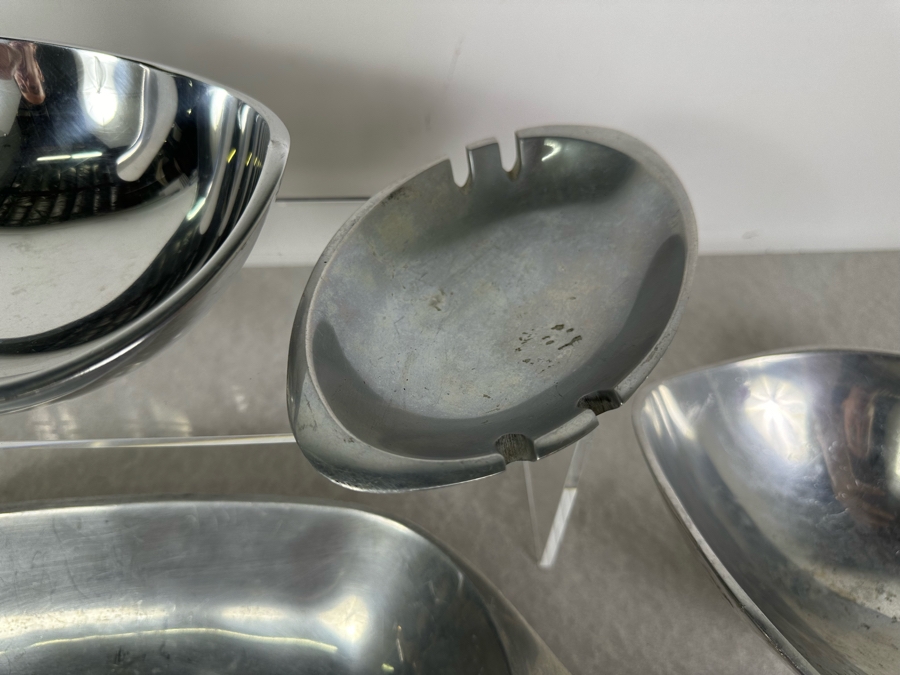 (6) Nambe Bowls, (1) Nambe Ashtray & (1) Nambe Vase (579, 530, 567, 515, 526, 707, 6180) Largest Is 14'W [Photo 8]