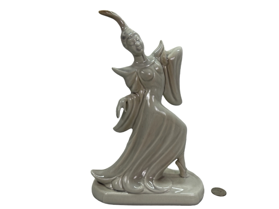 Vintage MCM Roseland Pasadena Ceramic Figurine 11'H [Photo 1]