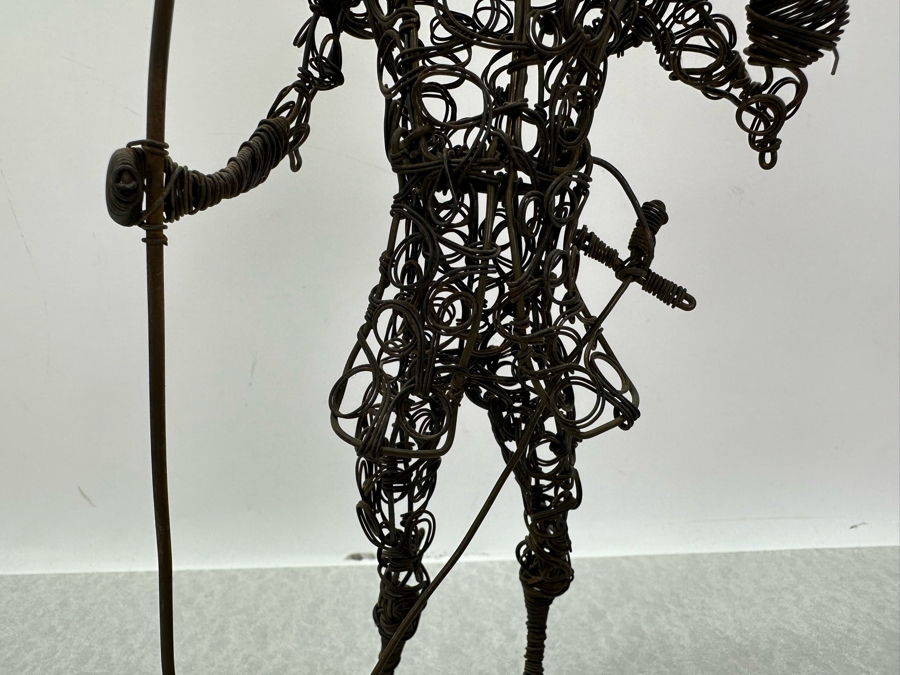 Handmade Metal Wire Sculpture 16.5'H [Photo 3]