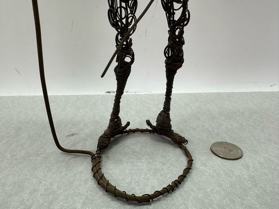 Handmade Metal Wire Sculpture 16.5'H [Photo 4]