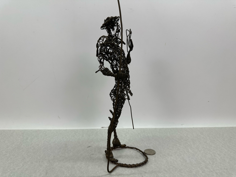 Handmade Metal Wire Sculpture 16.5'H [Photo 5]