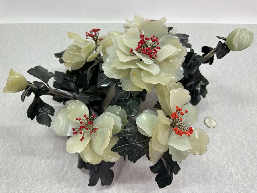 Vintage Jade Floral Centerpiece 15'W X 14'D X 7'H [Photo 15]