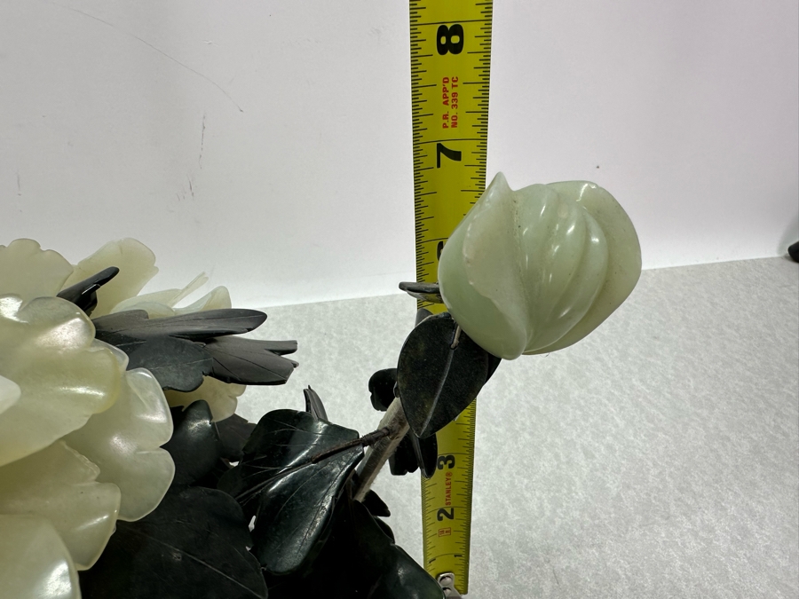 Vintage Jade Floral Centerpiece 15'W X 14'D X 7'H [Photo 18]