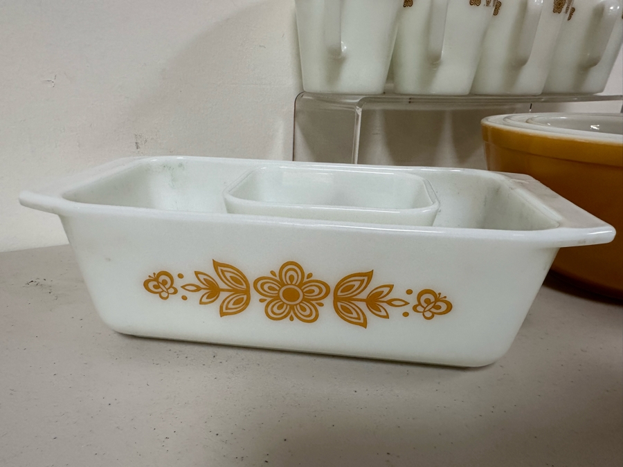 Vintage Pyrex Lot [Photo 5]