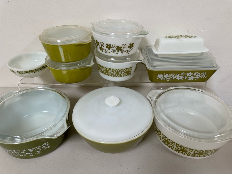 Vintage Green Pyrex Lot [Photo 3]