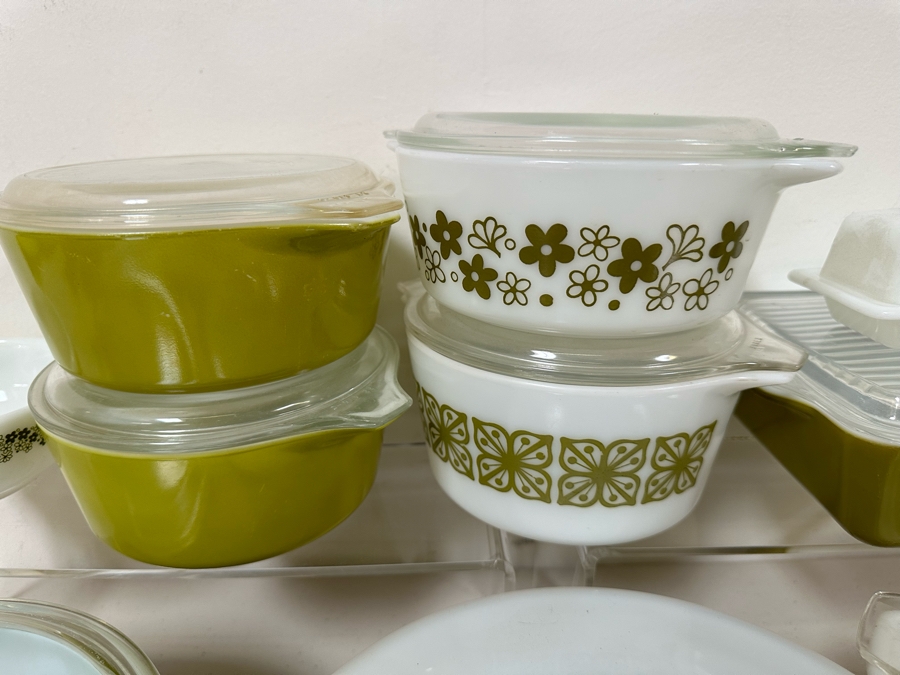 Vintage Green Pyrex Lot [Photo 6]