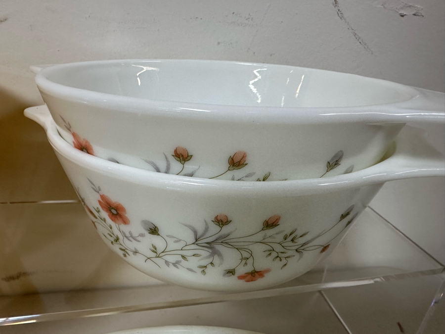 Vintage Pyrex Lot [Photo 4]