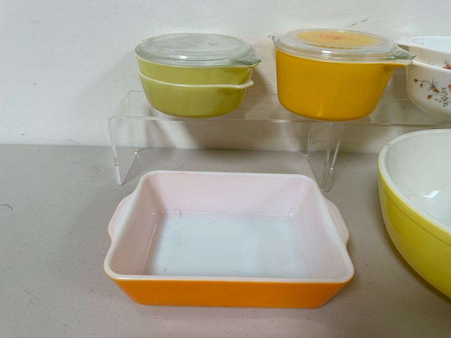 Vintage Pyrex Lot [Photo 5]