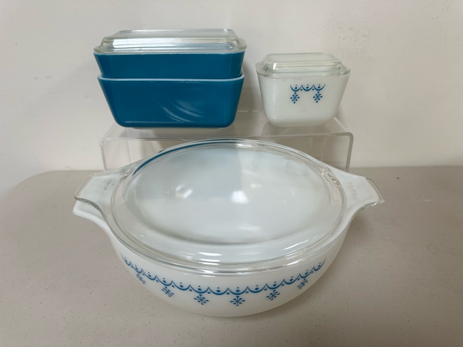 Vintage Pyrex Lot [Photo 3]