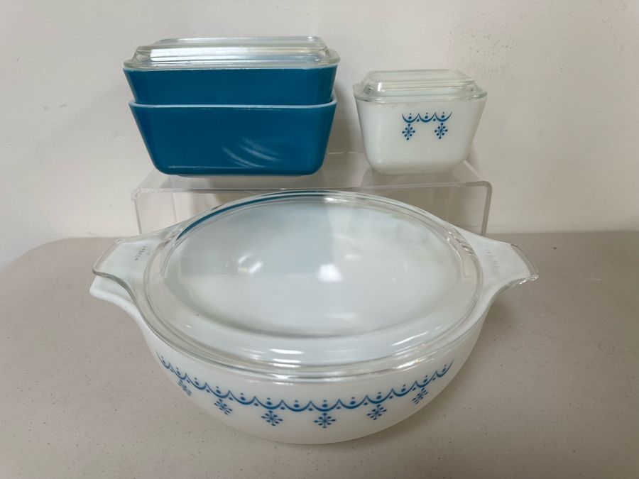 Vintage Pyrex Lot [Photo 2]