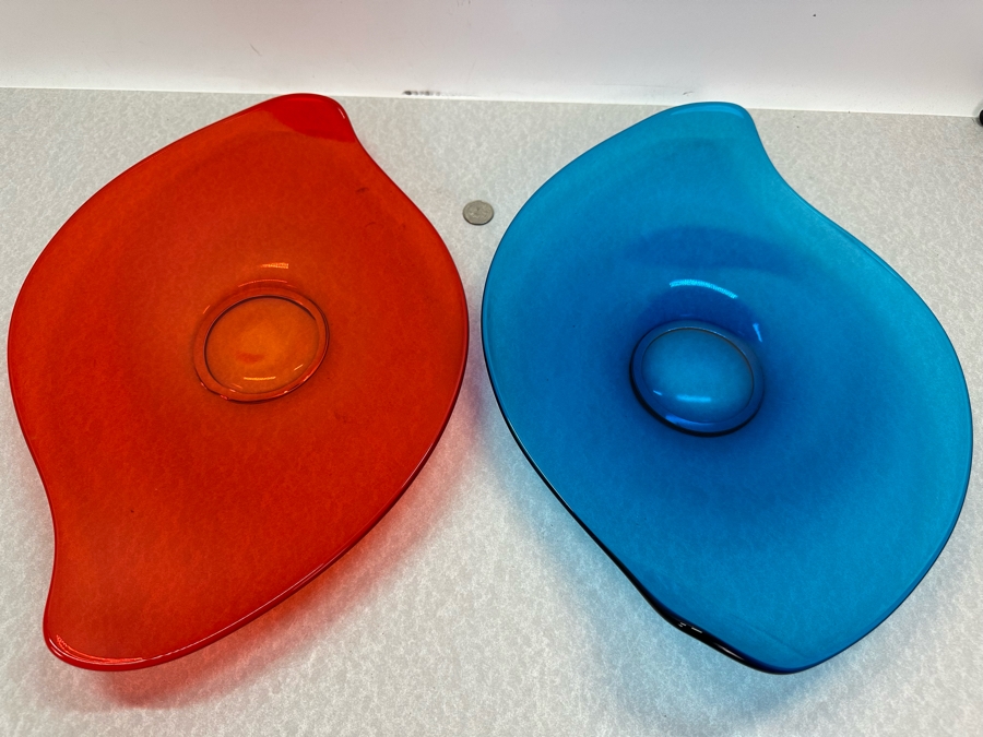 Pair Of Large Vintage Viking Glass Blue & Red Platters 16.5'W X 11.5'D X 1.75'H [Photo 3]