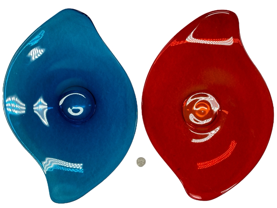 Pair Of Large Vintage Viking Glass Blue & Red Platters 16.5'W X 11.5'D X 1.75'H