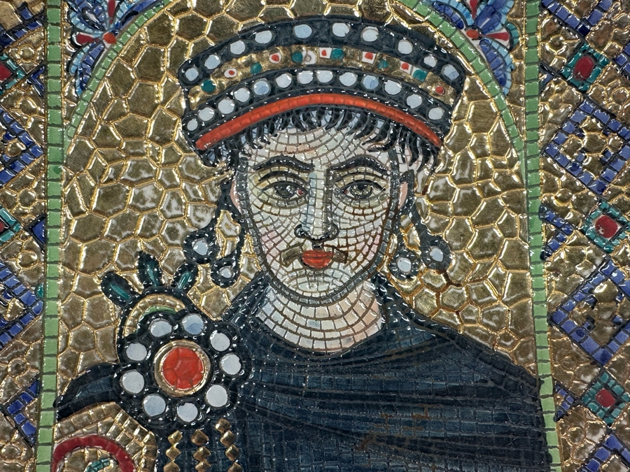 Vintage Hand Painted Italian Suruta Ceramic Empress Theodora Plate 8' X 8' [Photo 3]