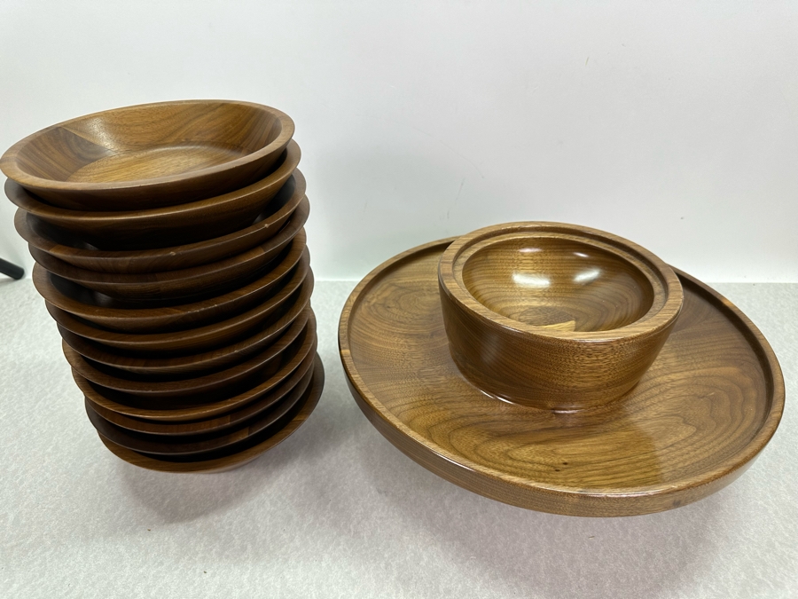 Solid American Walnut Artist Signed Turned Serving Bowl 13.5'W Signed With 12 Walnut Bowls 7'W [Photo 2]