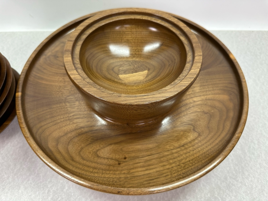 Solid American Walnut Artist Signed Turned Serving Bowl 13.5'W Signed With 12 Walnut Bowls 7'W [Photo 3]