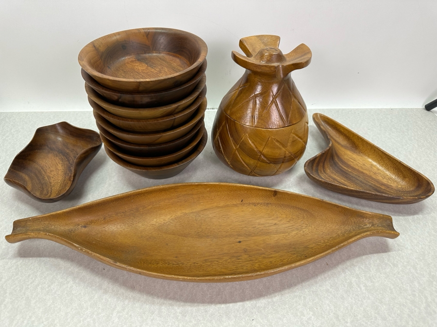 Vintage Wooden Serving Platter & Bowls Plus Wooden Pineapple Jar Monkey Pod [Photo 2]